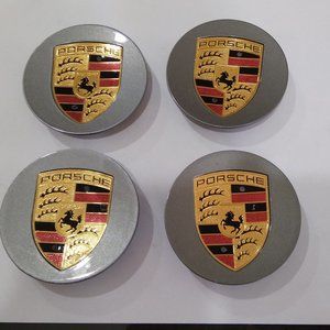 65mm Grey center caps, set of 4 65mm Macan Grey center cap